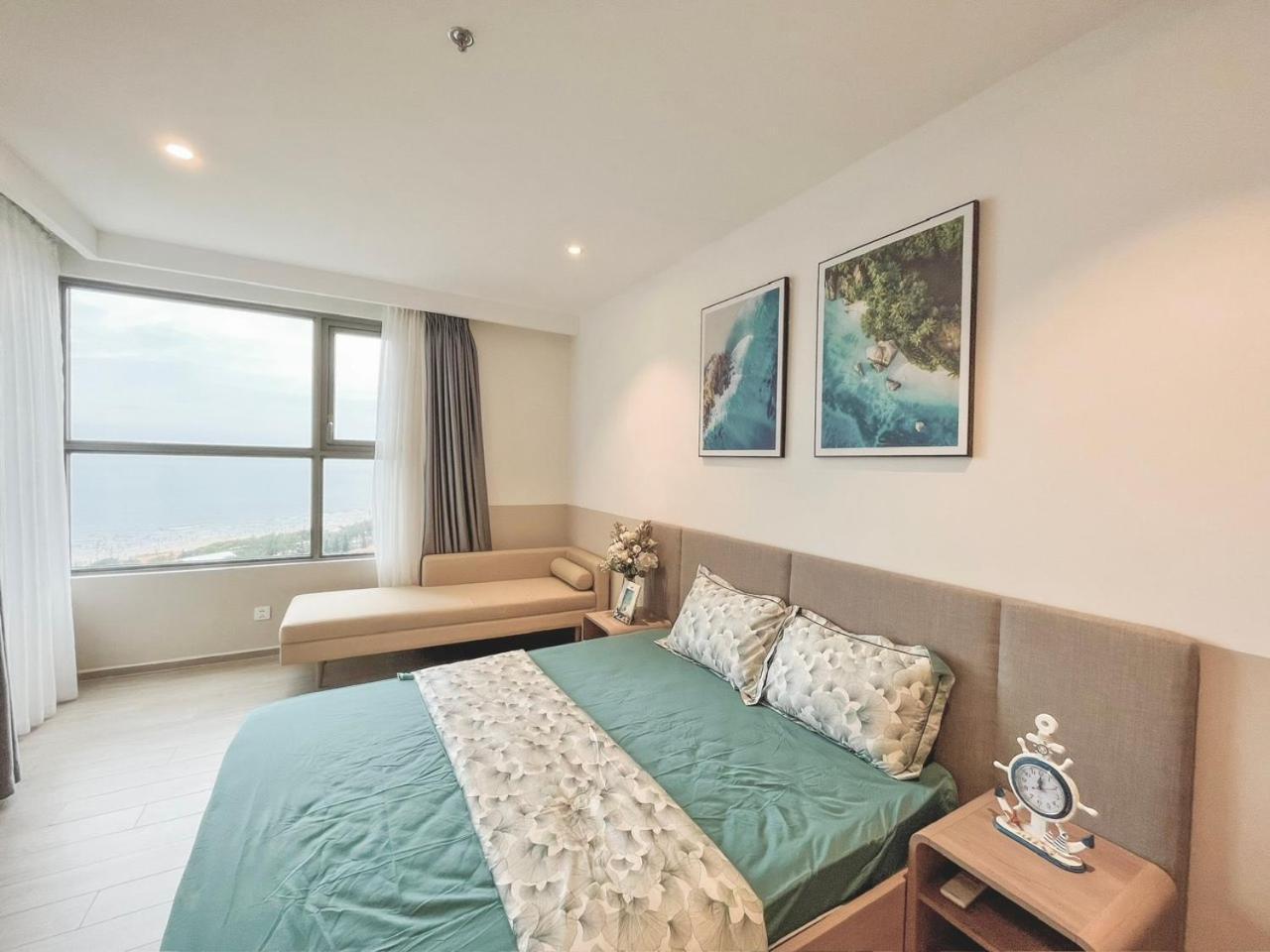 The Song Vung Tau Condotel: Beachfront 5-Star Apartment with Infinity Pool Exterior photo