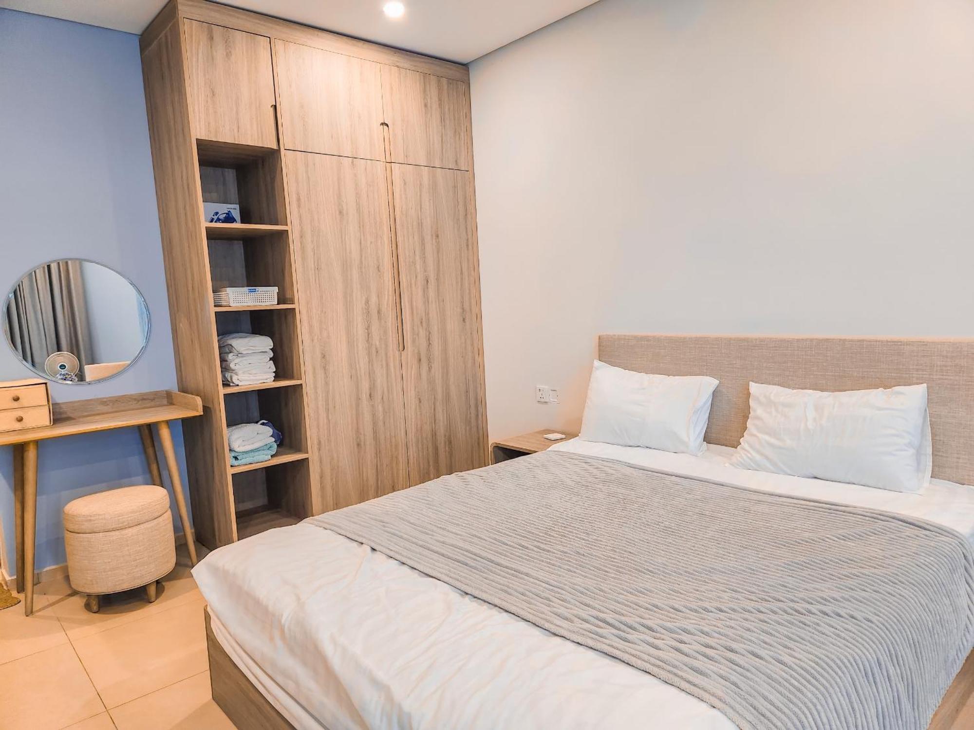 The Song Vung Tau Condotel: Beachfront 5-Star Apartment with Infinity Pool Exterior photo