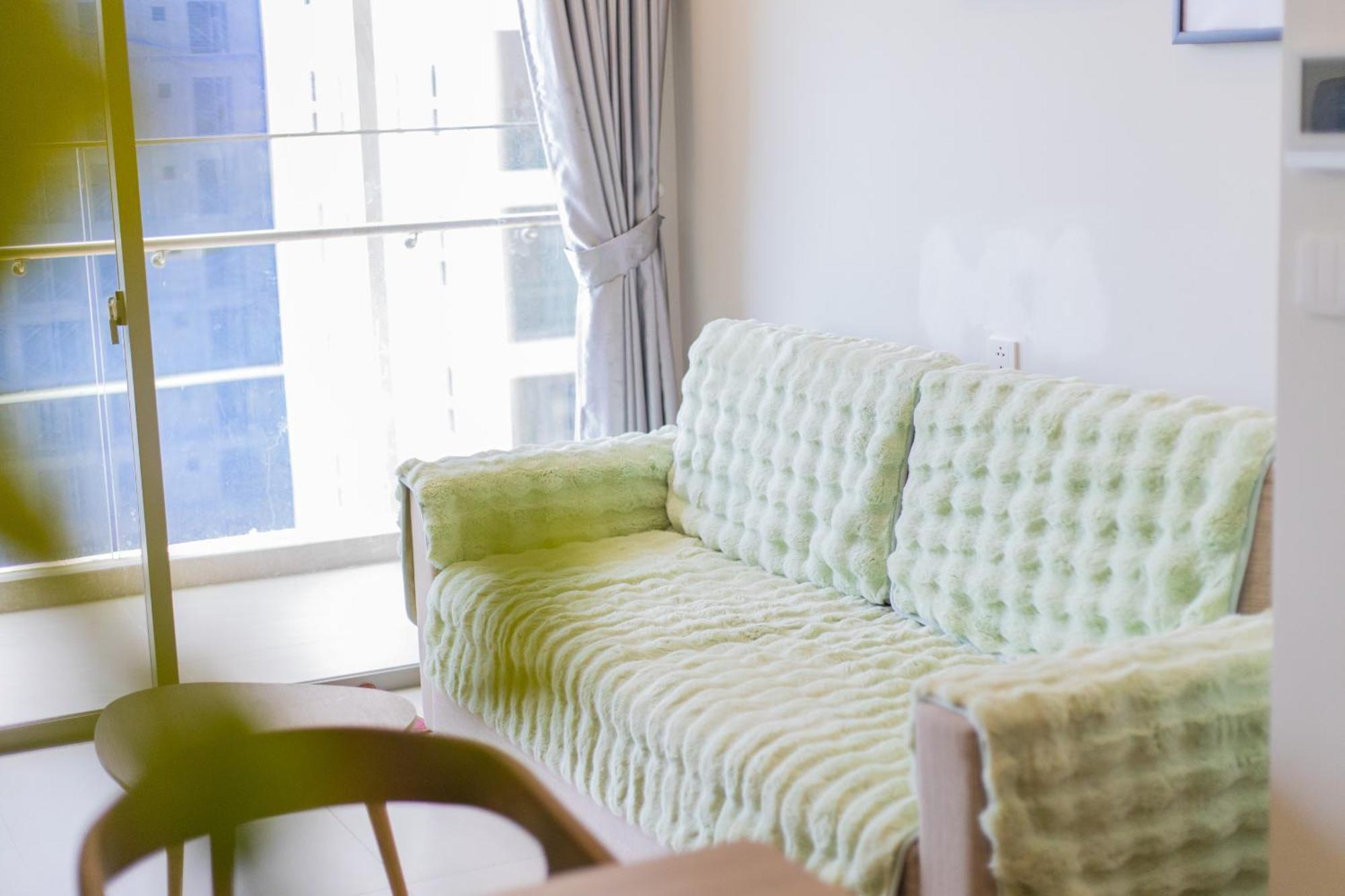 The Song Vung Tau Condotel: Beachfront 5-Star Apartment with Infinity Pool Exterior photo