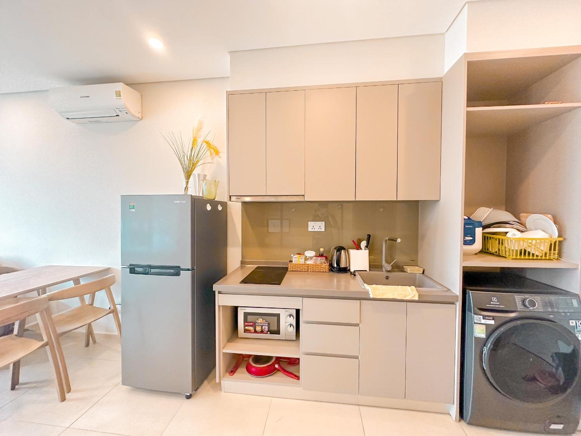 The Song Vung Tau Condotel: Beachfront 5-Star Apartment with Infinity Pool Exterior photo